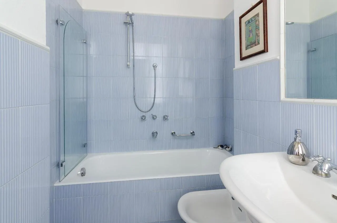 Lux Contemporary Flat - Porta Romana Milan 0*,  Italy